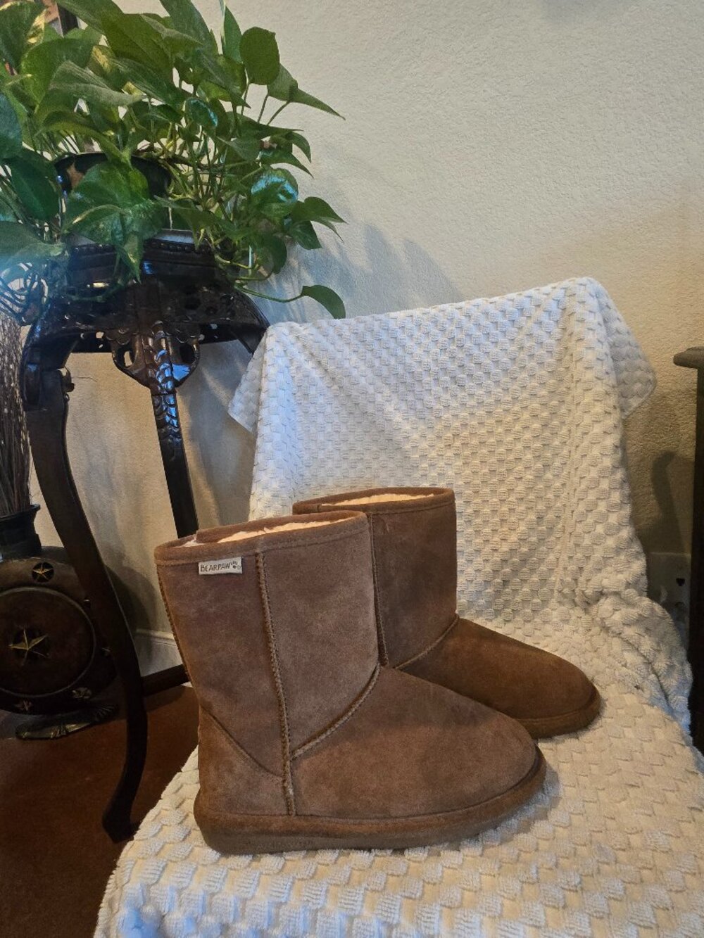 BEARPAW Brown Suede Lined Mid-Calf Pull-On Bootie Boots Round Toe Logo 3